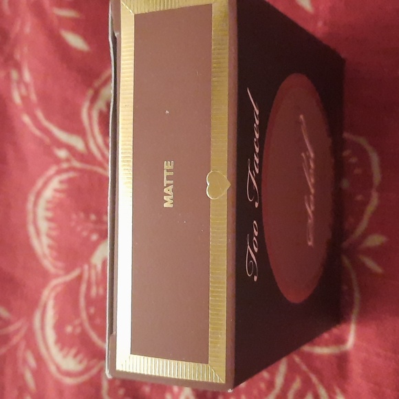 New in Box Too Faced Chocolate Soleil Bronzer, shade Matte - Picture 3 of 5